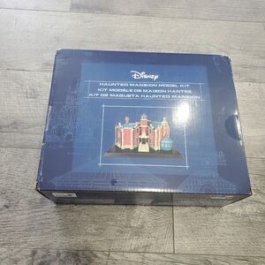 Walt Disney World Haunted Mansion Model Set